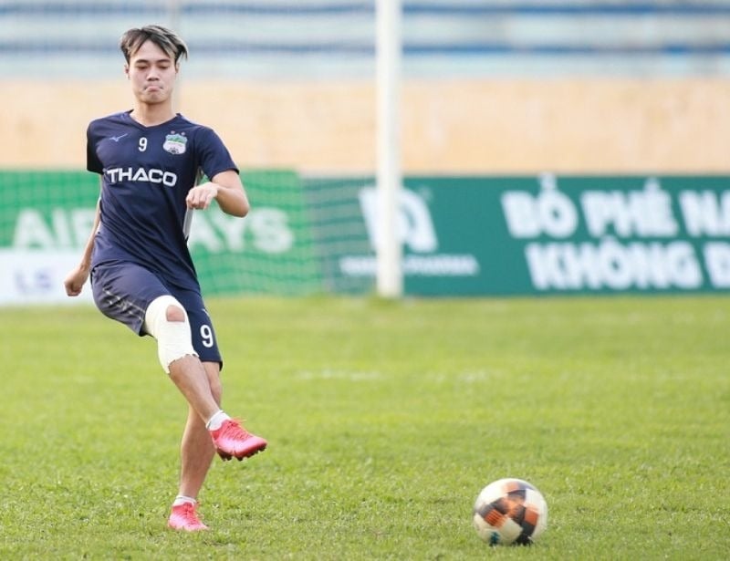 Tầm quan trọng của băng đầu gối đá bóng