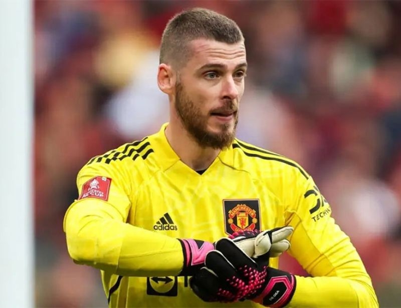 Nên chọn loại găng tay thủ môn nào phù hợp nhất?