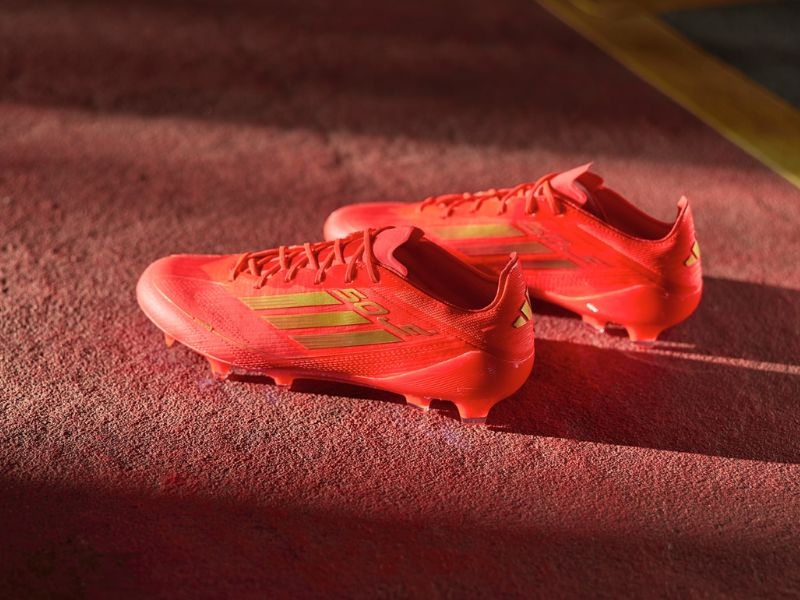 Giày bóng đá adidas F50 Two Horizons