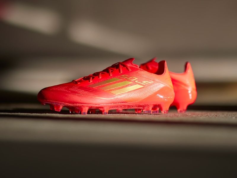 Giày bóng đá adidas F50 Two Horizons