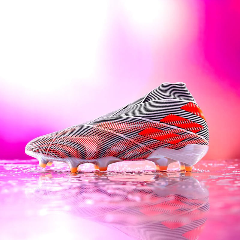 Giày đá bóng Adidas Nemeziz Superspectral