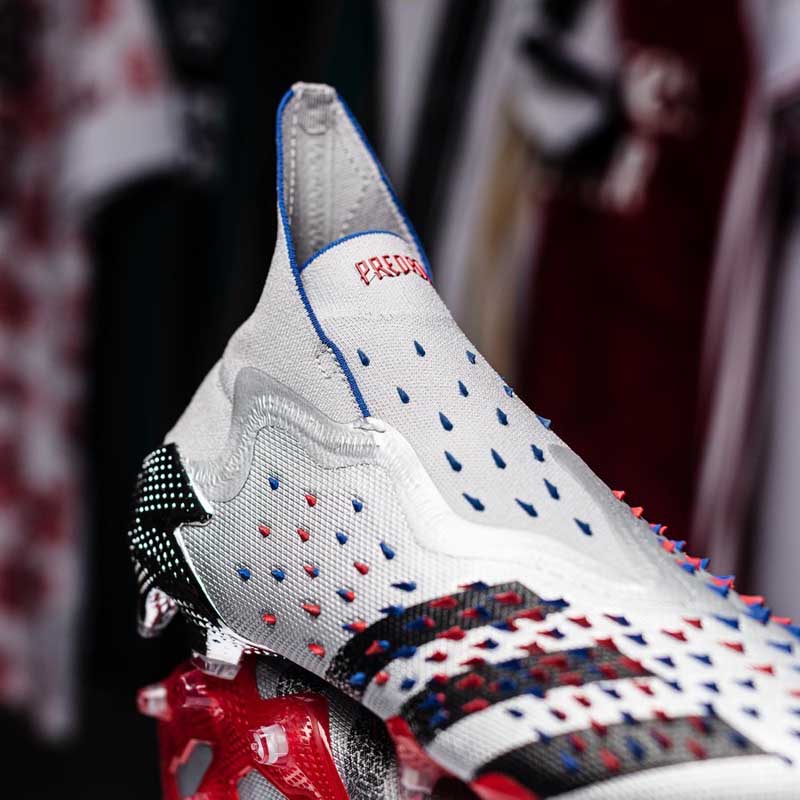 giày đá bóng Adidas Predator Freak Showwpiece