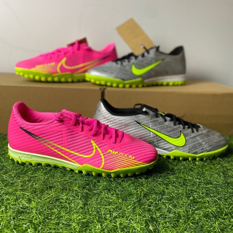 Giày đá bóng Nike chính hãng giá bao nhiêu?